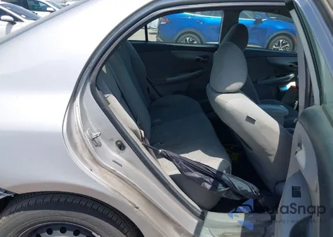 2011 Toyota Corolla Le z USA, uszkodzony, nr VIN 2T1BU4EE0BC559484